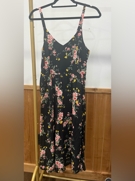Old Navy Dresses & Skirts - Old Navy Floral V-Neck Maxi Dress in Black with Pink & Yellow Blooms